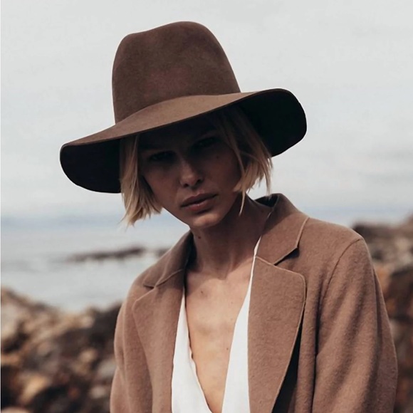 Janessa Leone Accessories - NWT Janessa Leone Hayden Hat